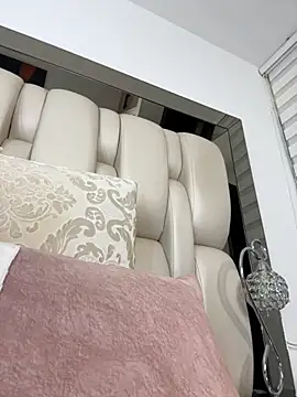 ALISSON FOXXX1 online show from 10/20/25, 10:54