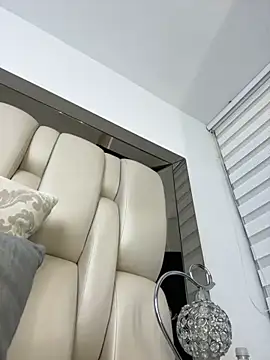 ALISSON FOXXX1 online show from 09/18/25, 08:45