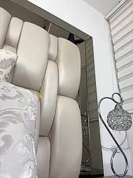 ALISSON FOXXX1 online show from 11/06/25, 08:46