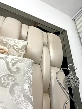 ALISSON FOXXX1 online show from 10/27/25, 09:49