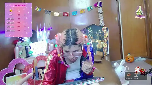 Skinygirl online show from 10/29/25, 10:09