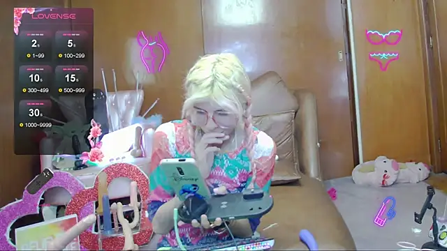 Skinygirl online show from 11/20/25, 12:22