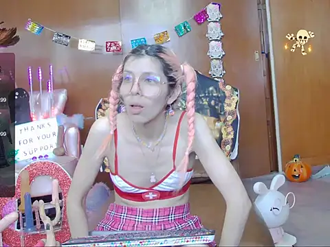 Skinygirl online show from 11/01/25, 08:03