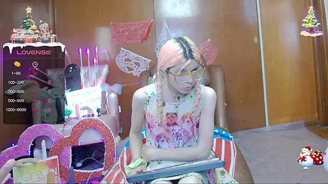 Skinygirl online show from 02/25/25, 01:09