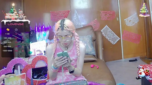 Skinygirl online show from 02/14/25, 11:42