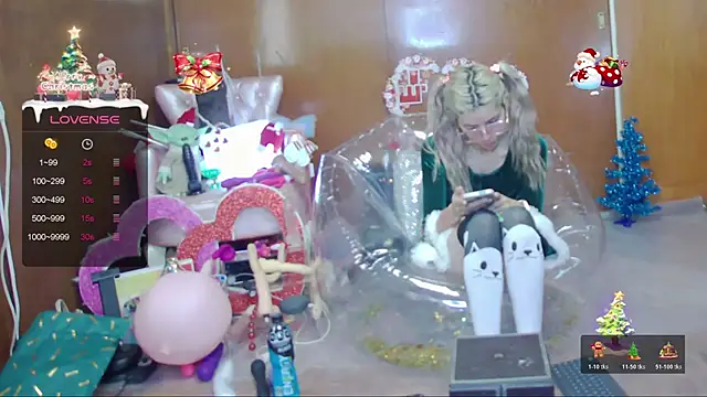 Skinygirl online show from 12/17/25, 09:20