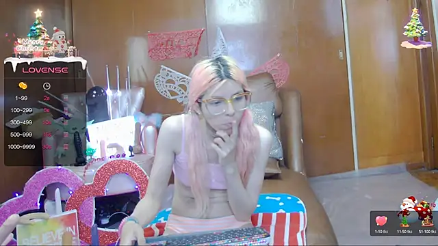 Skinygirl online show from 02/25/25, 11:15