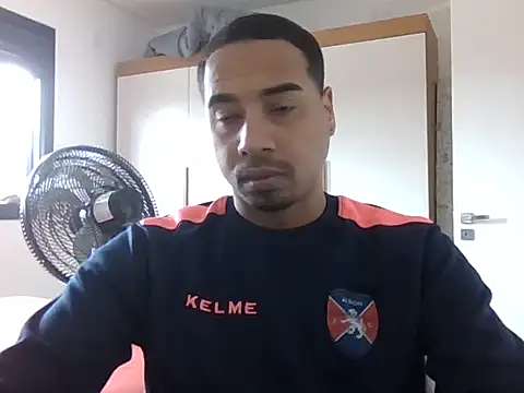 Juninho10c online show from 11/03/25, 04:32