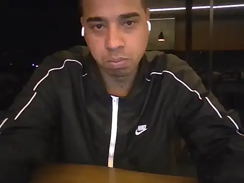 Juninho10c online show from 11/22/25, 05:06