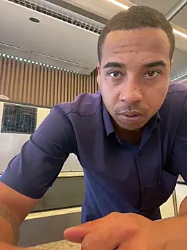 Juninho10c online show from 12/15/25, 08:36