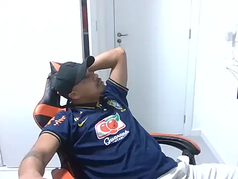 Juninho10c online show from 11/15/25, 03:54