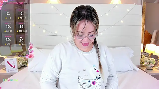 Charlotte93  online show from 11/18/25, 11:46