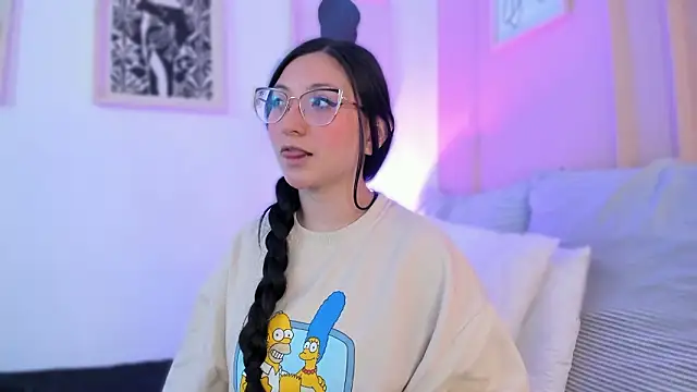 Snapshot of lucy_neil chatting on 02/25/26, 02:34 lucy neil online show from 02/25/26, 02:34