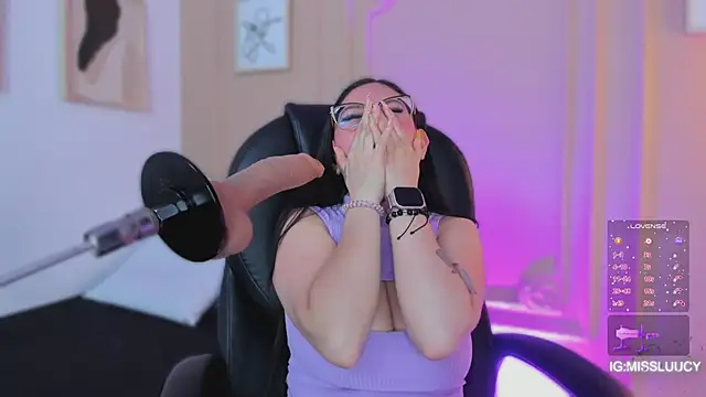 lucy neil online show from 03/21/26, 08:30