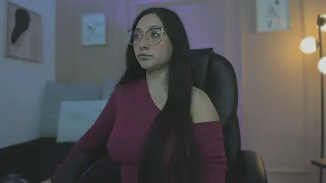 Snapshot of lucy_neil chatting on 02/17/26, 02:31 lucy neil online show from 02/17/26, 02:31