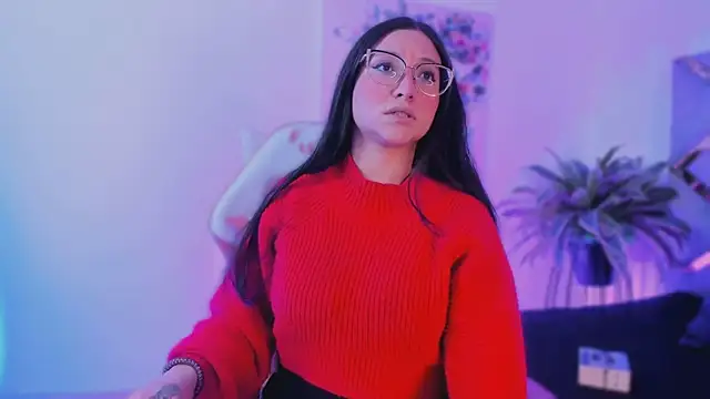 Snapshot of lucy_neil chatting on 01/11/26, 02:40 lucy neil online show from 01/11/26, 02:40