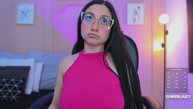 lucy neil online show from 03/10/26, 02:37