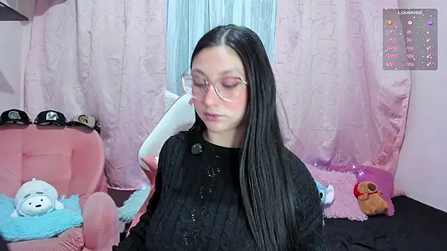 lucy neil online show from 08/06/26, 10:21
