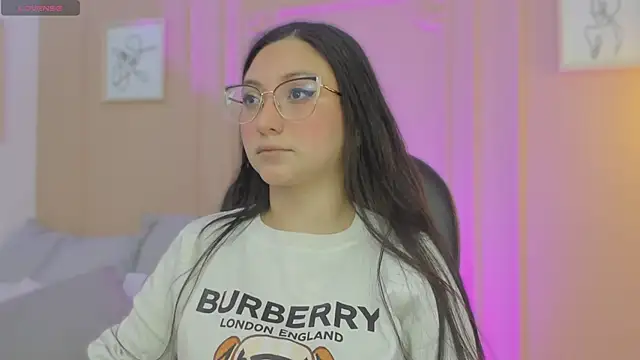 Snapshot of lucy_neil chatting on 02/08/26, 02:31 lucy neil online show from 02/08/26, 02:31