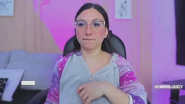 lucy neil online show from 04/09/26, 02:35