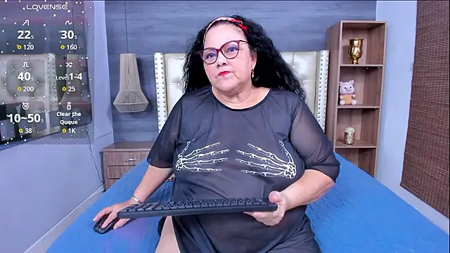 mommy cute online show from 03/18/26, 11:05