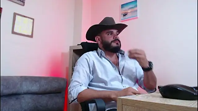 Snapshot of cowboyht chatting on 05/05/26, 08:39 cowboyht online show from 05/05/26, 08:39