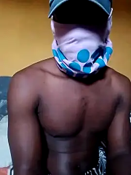 LULE37587001 online show from 11/18/25, 11:35