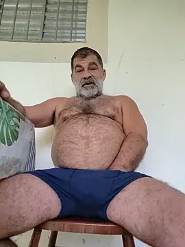 Peludo173317 online show from 06/02/26, 06:41