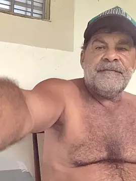 Peludo173317 online show from 02/24/26, 06:31