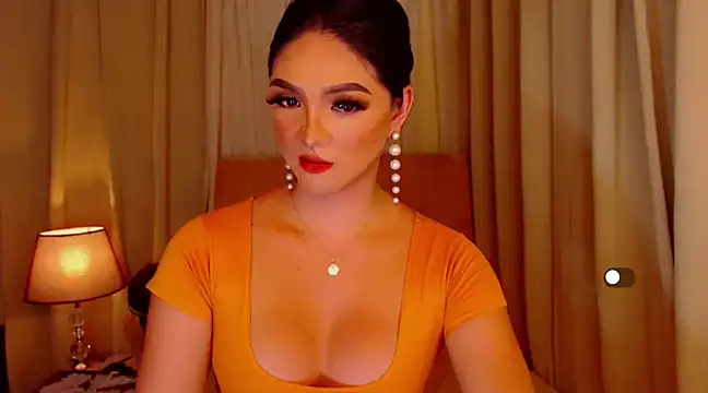 Snapshot of mistressseductionleah chatting on 03/23/25, 05:10 mistressseductionleah online show from 03/23/25, 05:10