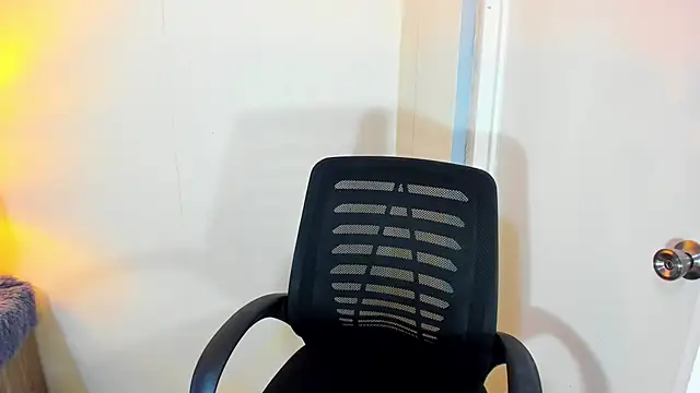 FuckDollNicky online show from 12/18/25, 02:54