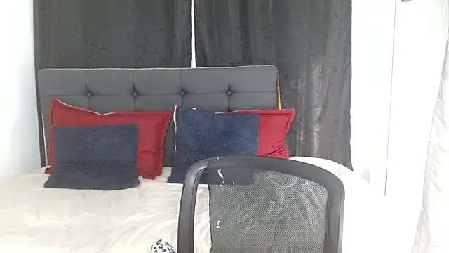 vaness weet online show from 11/18/25, 07:50