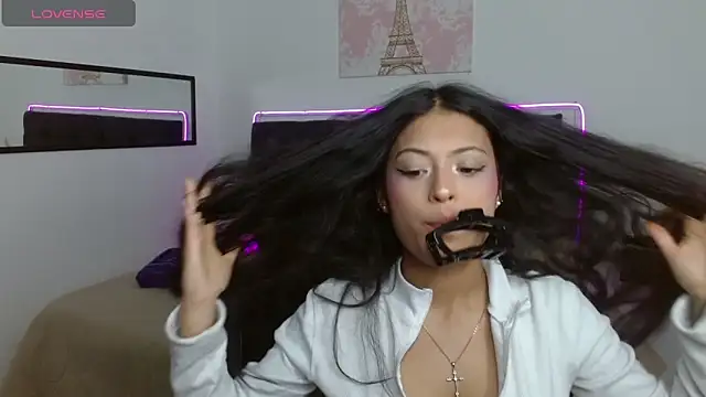 Snapshot of vaness_weet chatting on 06/19/26, 08:58 vaness weet online show from 06/19/26, 08:58