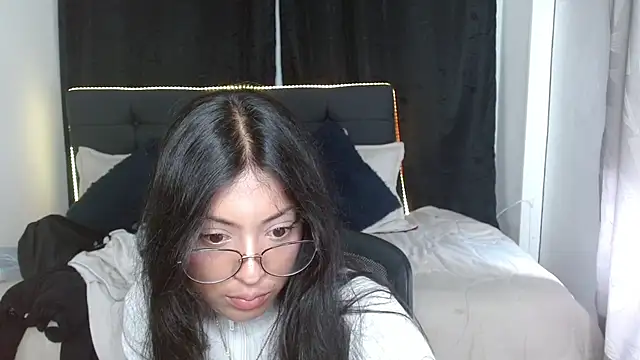 vaness weet online show from 11/20/25, 07:36