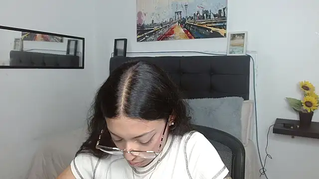 vaness weet online show from 11/13/25, 08:13