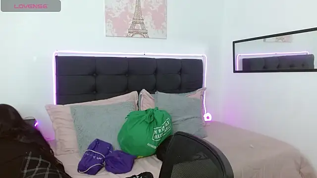 vaness weet online show from 04/01/26, 08:06