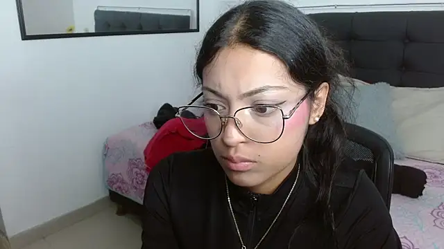 Snapshot of vaness_weet chatting on 05/28/26, 08:48 vaness weet online show from 05/28/26, 08:48