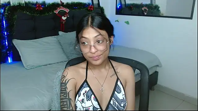 vaness weet online show from 12/13/25, 08:04