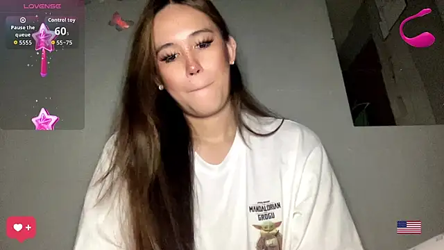 Snapshot of MeganTheRarest chatting on 06/26/26, 05:24 MeganTheRarest online show from 06/26/26, 05:24