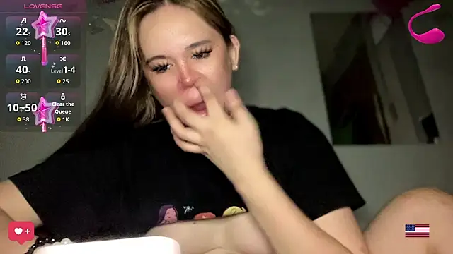 Snapshot of MeganTheRarest chatting on 05/26/26, 10:13 MeganTheRarest online show from 05/26/26, 10:13