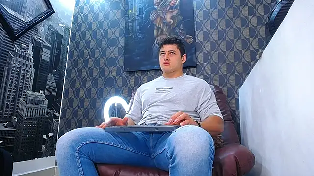 Leonsmoron online show from 03/30/26, 02:02