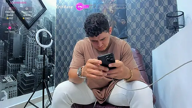 Leonsmoron online show from 12/23/25, 01:05