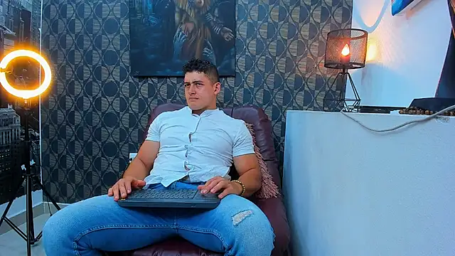 Leonsmoron online show from 01/09/26, 11:22