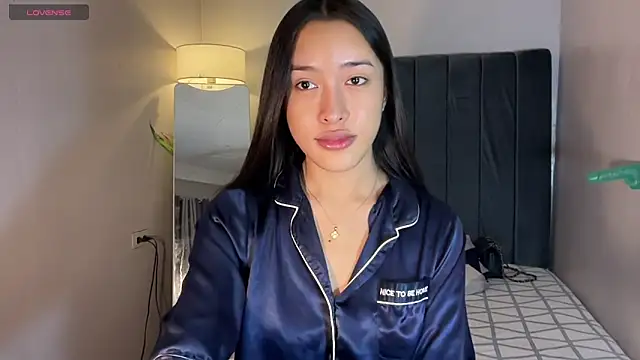 wiggle nibble online show from 12/16/25, 06:45