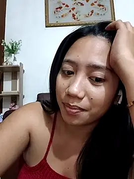 LOVENAYRA1 online show from 03/05/26, 02:35