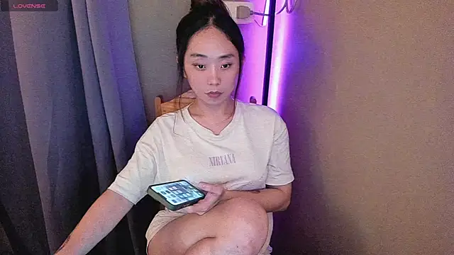 Snapshot of MissAyaCollins chatting on 03/20/25, 01:48 MissAyaCollins online show from 03/20/25, 01:48