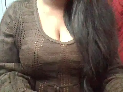 Snapshot of Roopshikha39 chatting on 12/26/24, 07:05 Roopshikha39 online show from 12/26/24, 07:05