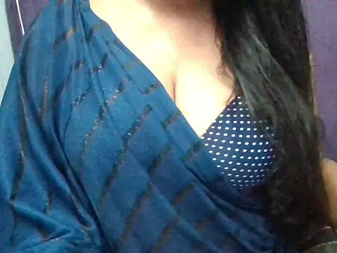 Snapshot of Roopshikha39 chatting on 05/22/26, 07:12 Roopshikha39 online show from 05/22/26, 07:12