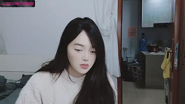 Snapshot of QiuPeiPeimmm chatting on 03/18/25, 02:06 QiuPeiPeimmm online show from 03/18/25, 02:06