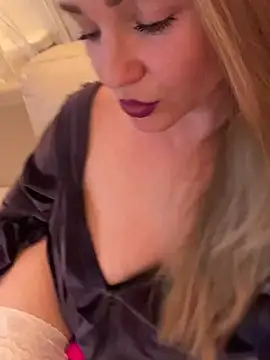 Snapshot of Lady__Maria chatting on 03/05/25, 08:00 Lady Maria online show from 03/05/25, 08:00